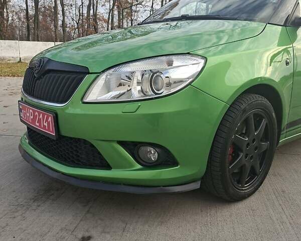 Зеленый Шкода Фабия, объемом двигателя 1.4 л и пробегом 194 тыс. км за 8900 $, фото 9 на Automoto.ua