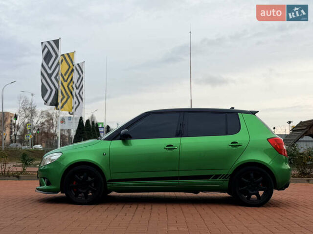 Зелений Шкода Фабія, об'ємом двигуна 1.4 л та пробігом 194 тис. км за 9800 $, фото 21 на Automoto.ua
