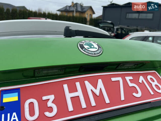 Зеленый Шкода Фабия, объемом двигателя 1.4 л и пробегом 144 тыс. км за 9200 $, фото 127 на Automoto.ua