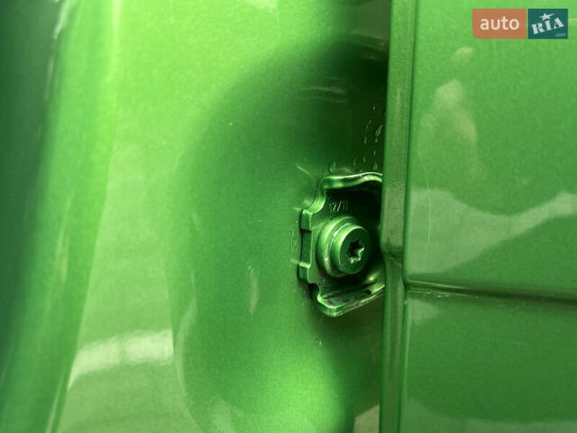 Зеленый Шкода Фабия, объемом двигателя 1.4 л и пробегом 144 тыс. км за 9200 $, фото 97 на Automoto.ua