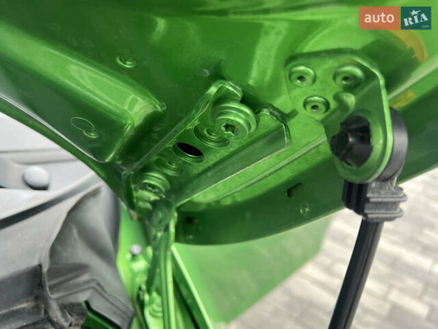 Зелений Шкода Фабія, об'ємом двигуна 1.4 л та пробігом 144 тис. км за 8950 $, фото 107 на Automoto.ua