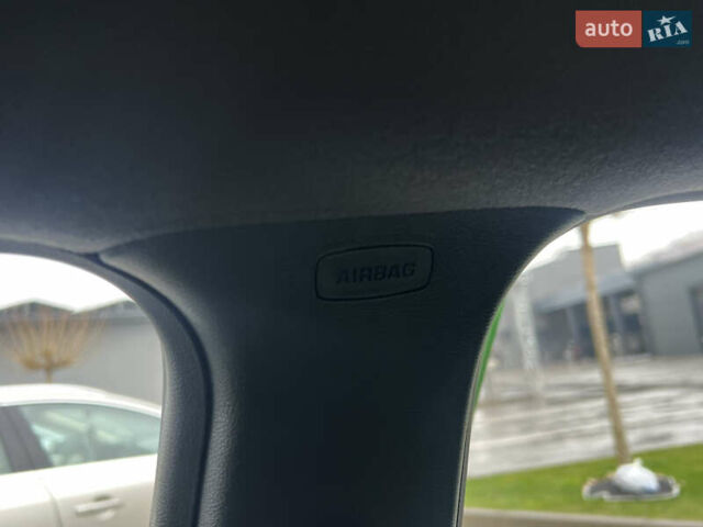 Зелений Шкода Фабія, об'ємом двигуна 1.4 л та пробігом 144 тис. км за 8950 $, фото 46 на Automoto.ua