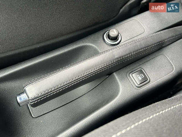 Зеленый Шкода Фабия, объемом двигателя 1.4 л и пробегом 144 тыс. км за 9200 $, фото 51 на Automoto.ua