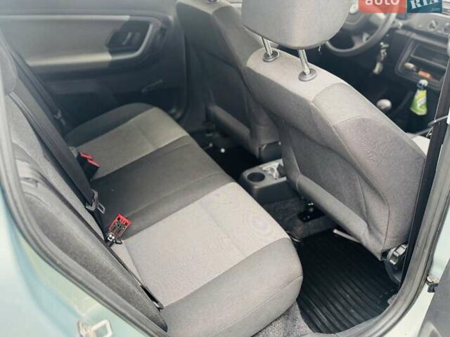 Зеленый Шкода Фабия, объемом двигателя 1.2 л и пробегом 67 тыс. км за 5300 $, фото 10 на Automoto.ua