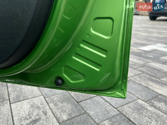 Зеленый Шкода Фабия, объемом двигателя 1.4 л и пробегом 144 тыс. км за 9200 $, фото 83 на Automoto.ua
