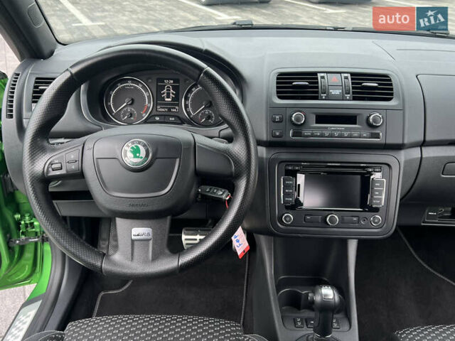 Зеленый Шкода Фабия, объемом двигателя 1.4 л и пробегом 144 тыс. км за 9200 $, фото 31 на Automoto.ua