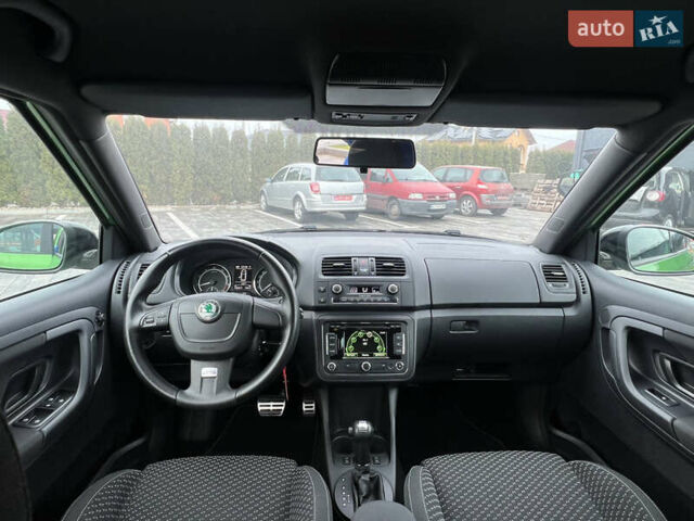 Зеленый Шкода Фабия, объемом двигателя 1.4 л и пробегом 144 тыс. км за 9200 $, фото 119 на Automoto.ua