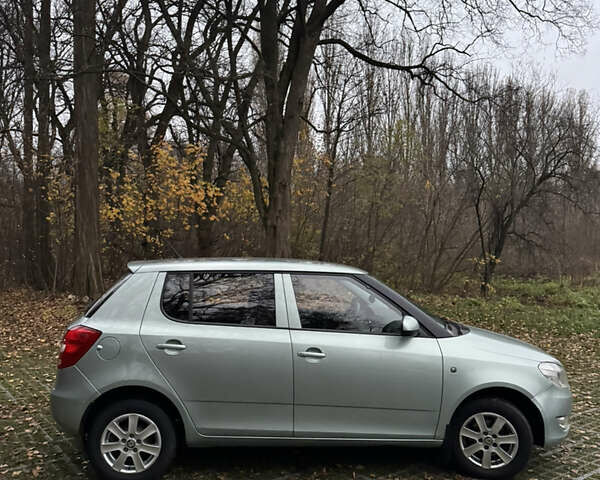 Зелений Шкода Фабія, об'ємом двигуна 1.4 л та пробігом 186 тис. км за 5500 $, фото 3 на Automoto.ua