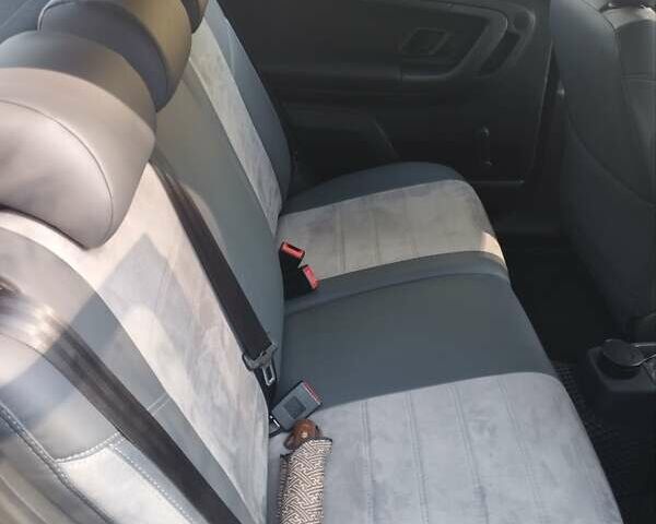 Зеленый Шкода Фабия, объемом двигателя 1.2 л и пробегом 170 тыс. км за 7500 $, фото 3 на Automoto.ua