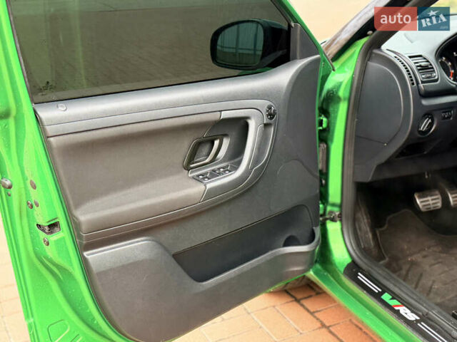 Зелений Шкода Фабія, об'ємом двигуна 1.4 л та пробігом 194 тис. км за 9800 $, фото 27 на Automoto.ua
