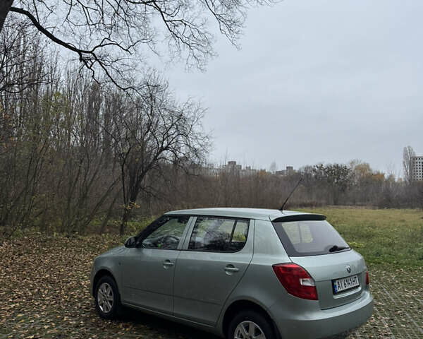 Зелений Шкода Фабія, об'ємом двигуна 1.4 л та пробігом 186 тис. км за 5500 $, фото 34 на Automoto.ua