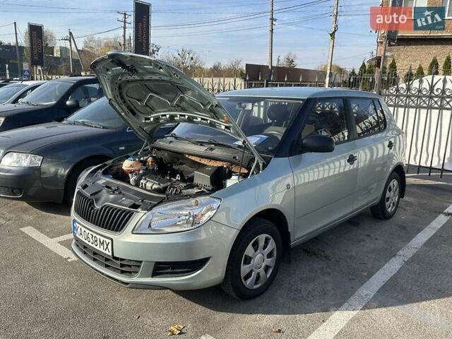 Зелений Шкода Фабія, об'ємом двигуна 1.2 л та пробігом 67 тис. км за 6500 $, фото 24 на Automoto.ua