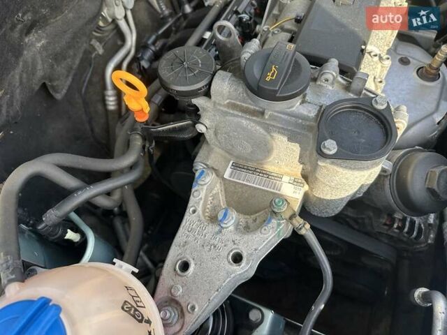 Зелений Шкода Фабія, об'ємом двигуна 1.2 л та пробігом 67 тис. км за 6500 $, фото 3 на Automoto.ua