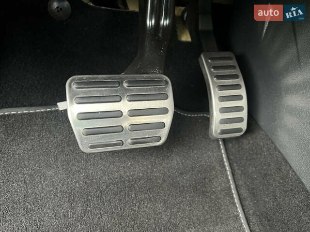 Зеленый Шкода Фабия, объемом двигателя 1.4 л и пробегом 144 тыс. км за 9200 $, фото 55 на Automoto.ua