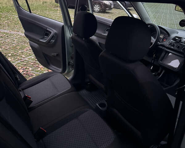 Зелений Шкода Фабія, об'ємом двигуна 1.4 л та пробігом 186 тис. км за 5500 $, фото 13 на Automoto.ua