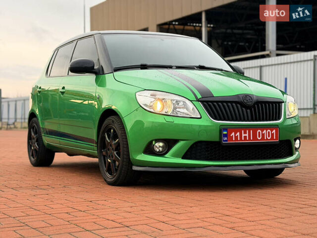 Зелений Шкода Фабія, об'ємом двигуна 1.4 л та пробігом 194 тис. км за 9800 $, фото 4 на Automoto.ua