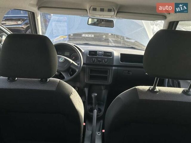 Зелений Шкода Фабія, об'ємом двигуна 1.2 л та пробігом 67 тис. км за 6500 $, фото 13 на Automoto.ua