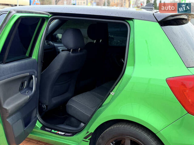 Зелений Шкода Фабія, об'ємом двигуна 1.4 л та пробігом 194 тис. км за 9800 $, фото 24 на Automoto.ua