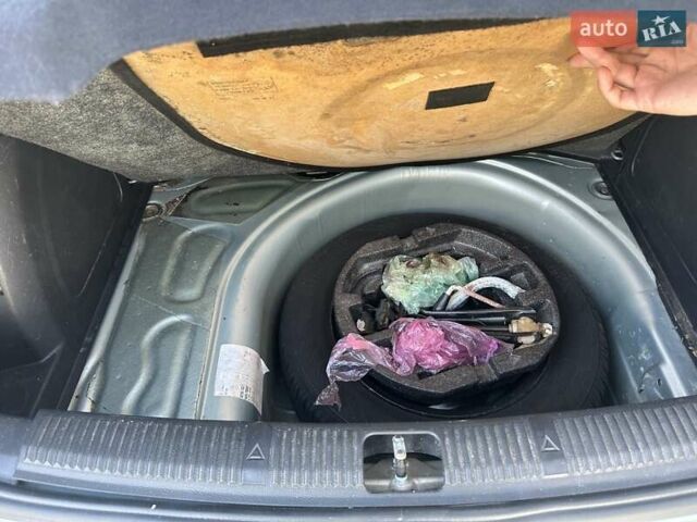 Зелений Шкода Фабія, об'ємом двигуна 1.2 л та пробігом 67 тис. км за 6500 $, фото 15 на Automoto.ua