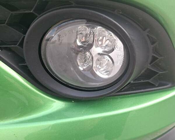 Зеленый Шкода Фабия, объемом двигателя 1.4 л и пробегом 194 тыс. км за 8900 $, фото 3 на Automoto.ua