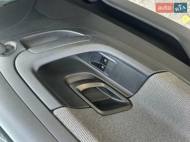 Зелений Шкода Фабія, об'ємом двигуна 1.2 л та пробігом 67 тис. км за 6500 $, фото 7 на Automoto.ua