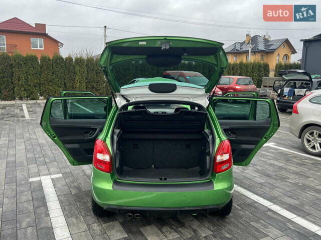 Зеленый Шкода Фабия, объемом двигателя 1.4 л и пробегом 144 тыс. км за 9200 $, фото 102 на Automoto.ua