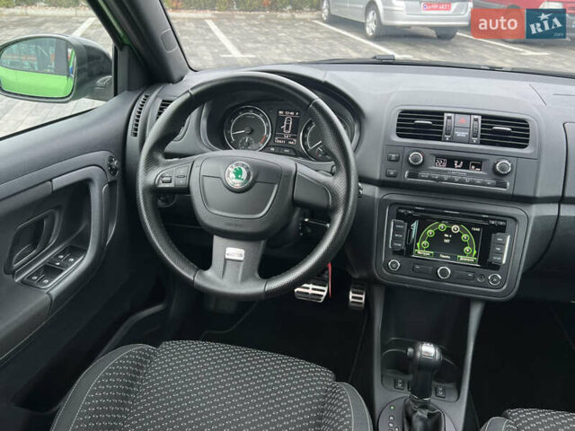Зеленый Шкода Фабия, объемом двигателя 1.4 л и пробегом 144 тыс. км за 9200 $, фото 121 на Automoto.ua