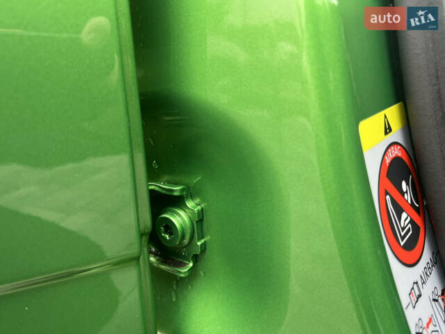 Зеленый Шкода Фабия, объемом двигателя 1.4 л и пробегом 144 тыс. км за 9200 $, фото 80 на Automoto.ua
