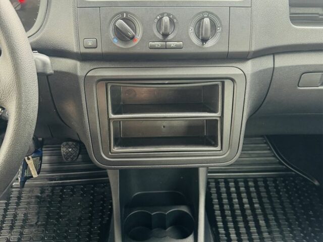 Зеленый Шкода Фабия, объемом двигателя 1.2 л и пробегом 67 тыс. км за 5300 $, фото 12 на Automoto.ua