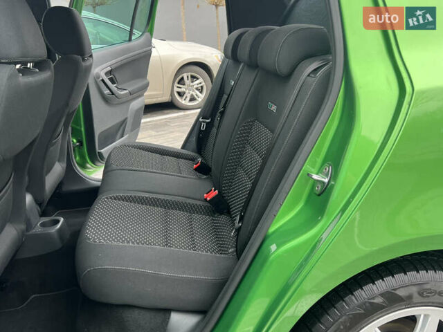 Зеленый Шкода Фабия, объемом двигателя 1.4 л и пробегом 144 тыс. км за 9200 $, фото 56 на Automoto.ua