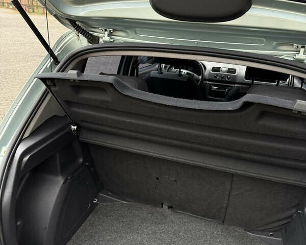 Зеленый Шкода Фабия, объемом двигателя 1.2 л и пробегом 145 тыс. км за 5500 $, фото 14 на Automoto.ua