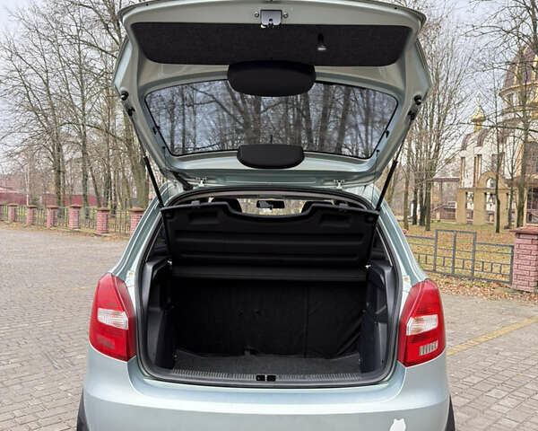 Зеленый Шкода Фабия, объемом двигателя 1.2 л и пробегом 145 тыс. км за 5500 $, фото 13 на Automoto.ua