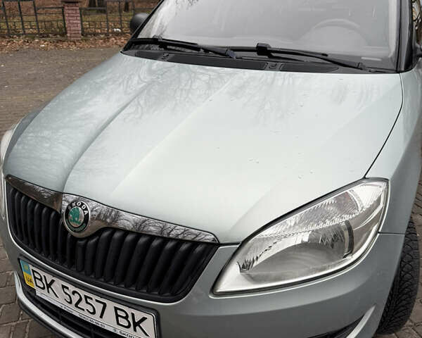 Зеленый Шкода Фабия, объемом двигателя 1.2 л и пробегом 145 тыс. км за 5500 $, фото 23 на Automoto.ua