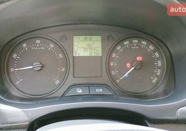 Шкода Фабия 2012 в Львове на Automoto.ua Зеленый Шкода Фабия, объемом двигателя 1.2 л и пробегом 209 тыс. км за 4757 $, фото 7 на Automoto.ua