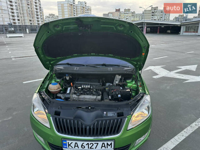 Зелений Шкода Фабія, об'ємом двигуна 1.39 л та пробігом 141 тис. км за 7500 $, фото 19 на Automoto.ua