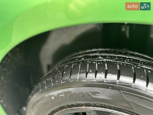 Зеленый Шкода Фабия, объемом двигателя 1.4 л и пробегом 79 тыс. км за 7000 $, фото 13 на Automoto.ua