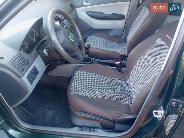 Шкода Фабия 2001 в Городке на Automoto.ua Зеленый Шкода Фабия, объемом двигателя 1.4 л и пробегом 215 тыс. км за 2799 $, фото 6 на Automoto.ua