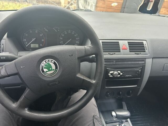 Зелений Шкода Фабія, об'ємом двигуна 1.4 л та пробігом 212 тис. км за 2600 $, фото 1 на Automoto.ua