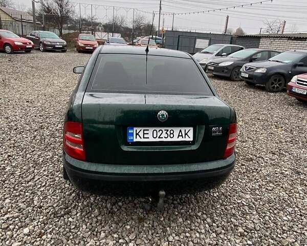 Зеленый Шкода Фабия, объемом двигателя 1.39 л и пробегом 119 тыс. км за 4200 $, фото 3 на Automoto.ua