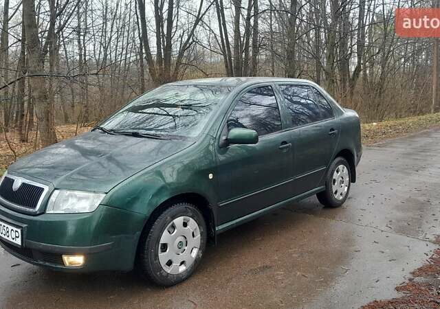 Зеленый Шкода Фабия, объемом двигателя 1.4 л и пробегом 230 тыс. км за 2900 $, фото 36 на Automoto.ua