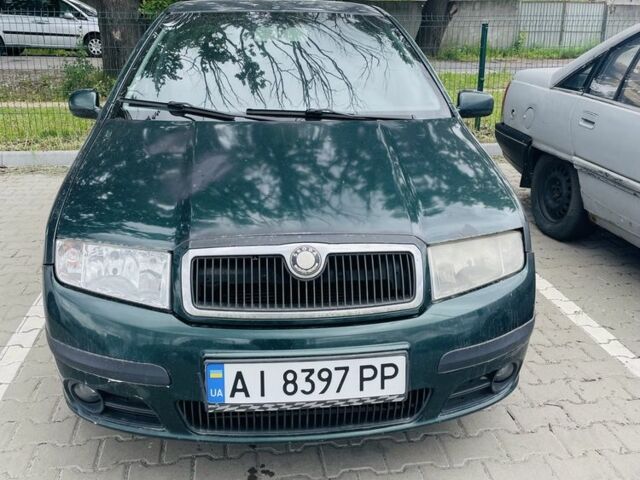 Зеленый Шкода Фабия, объемом двигателя 1.4 л и пробегом 365 тыс. км за 1900 $, фото 1 на Automoto.ua