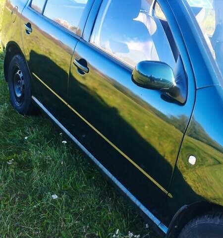 Зелений Шкода Фабія, об'ємом двигуна 1.2 л та пробігом 238 тис. км за 2550 $, фото 8 на Automoto.ua
