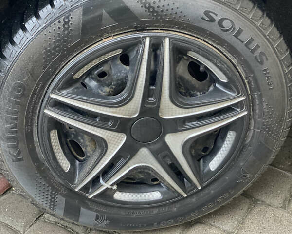 Зелений Шкода Фабія, об'ємом двигуна 1.4 л та пробігом 196 тис. км за 2299 $, фото 42 на Automoto.ua