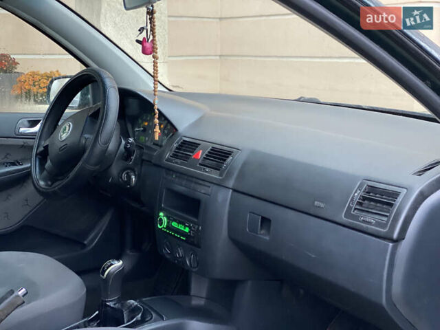 Зелений Шкода Фабія, об'ємом двигуна 1.4 л та пробігом 196 тис. км за 2150 $, фото 19 на Automoto.ua