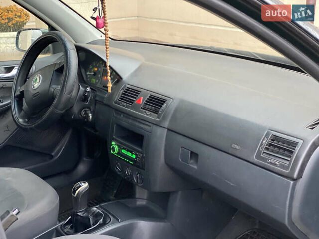 Зелений Шкода Фабія, об'ємом двигуна 1.4 л та пробігом 196 тис. км за 2299 $, фото 19 на Automoto.ua