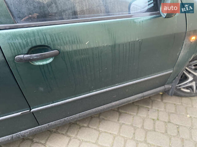 Зелений Шкода Фабія, об'ємом двигуна 1.4 л та пробігом 196 тис. км за 2150 $, фото 43 на Automoto.ua