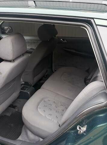 Зелений Шкода Фабія, об'ємом двигуна 1.39 л та пробігом 240 тис. км за 3399 $, фото 18 на Automoto.ua