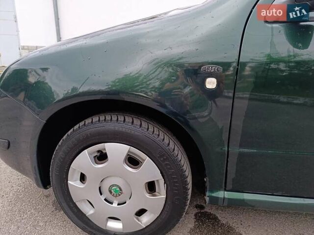 Зеленый Шкода Фабия, объемом двигателя 1.4 л и пробегом 173 тыс. км за 3200 $, фото 9 на Automoto.ua