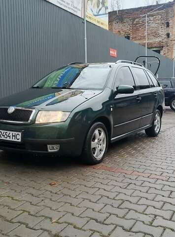Зелений Шкода Фабія, об'ємом двигуна 1.39 л та пробігом 240 тис. км за 3399 $, фото 3 на Automoto.ua