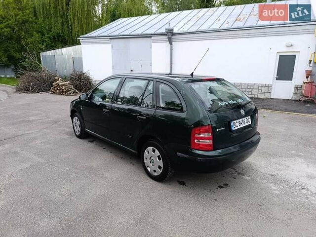 Зеленый Шкода Фабия, объемом двигателя 1.4 л и пробегом 173 тыс. км за 3200 $, фото 2 на Automoto.ua